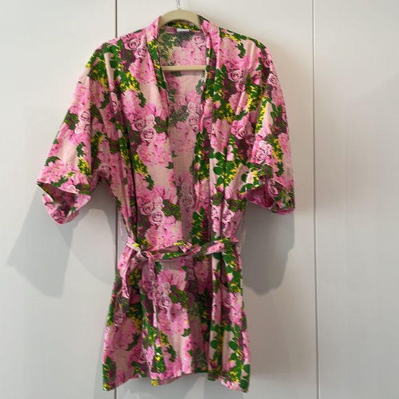 *SOLD* - EUC - 8 Oak Lane Kimono Robe in Rose Garden - small/med - Picture 3 of 7